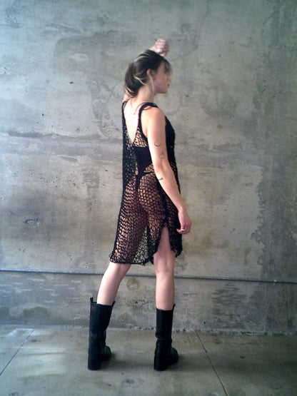 BLACK KNITTED DRESS