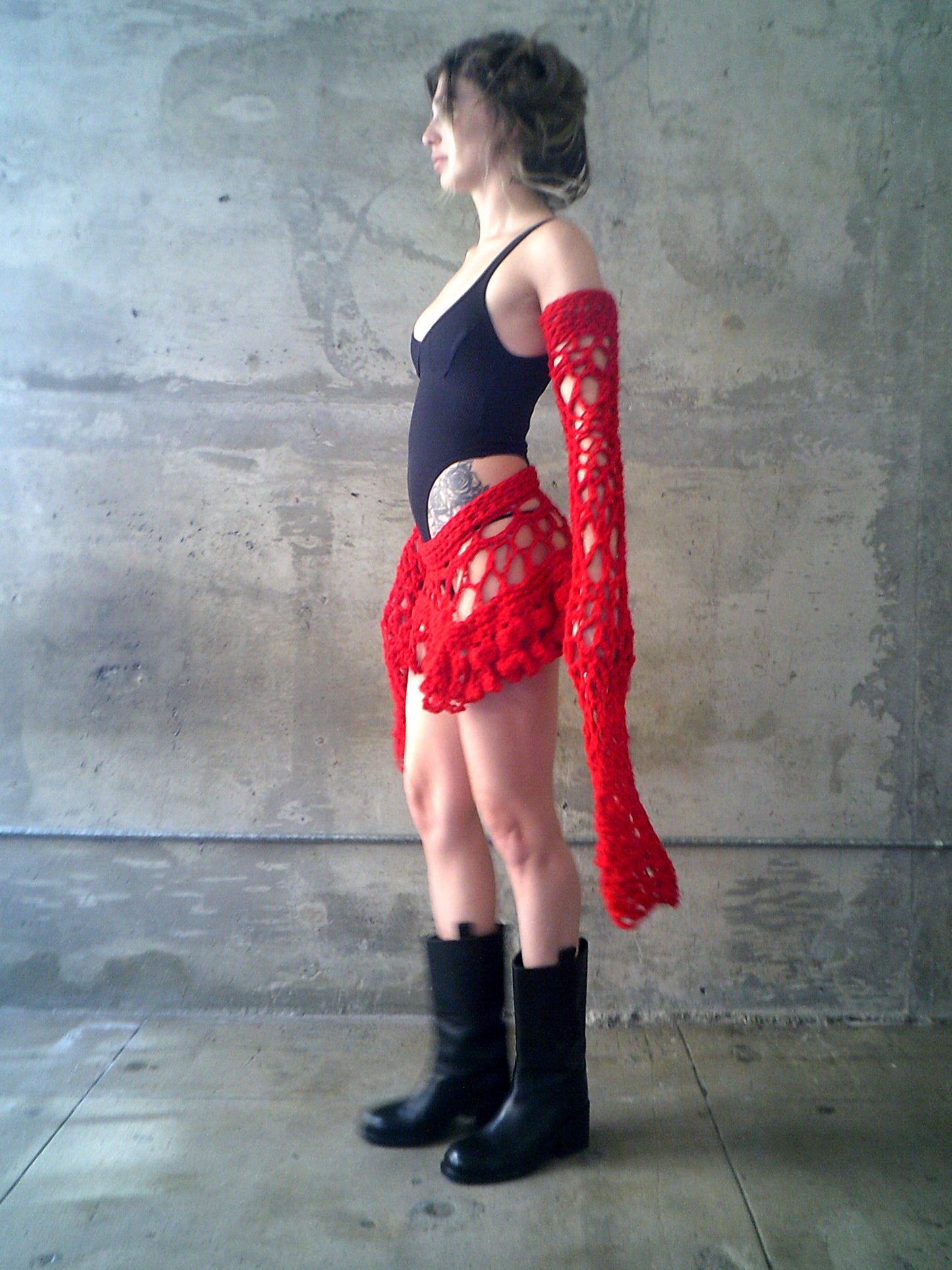 RED CROCHET SET: SKIRT & SLEEVES